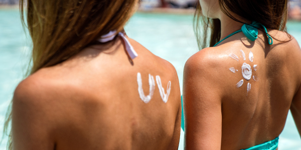 Why you should wear Sunscreen Daily.